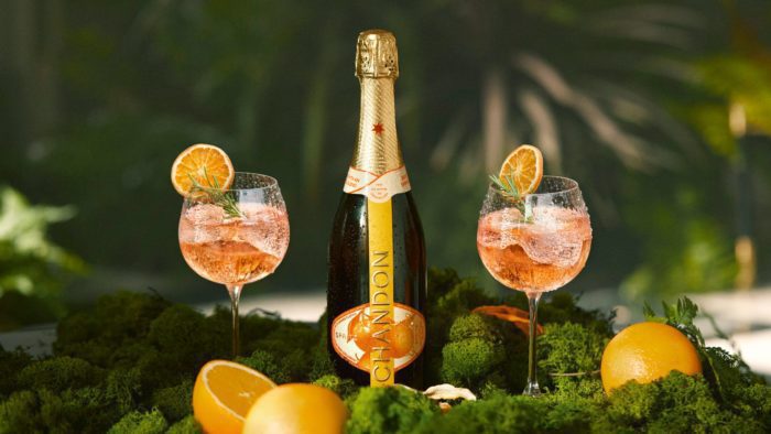 Moët & Chandon Spritz with 2 glasses